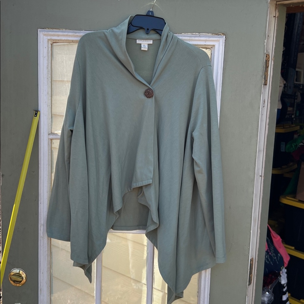Women's Size XL "Appleseed's" Soft Knit Cardigan ❤️